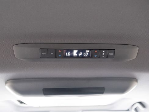 Used 2024 Toyota Sienna XSE image 19