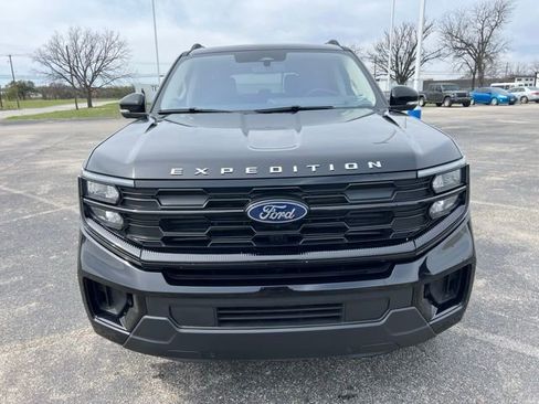 Used 2025 Ford Expedition Active image 1