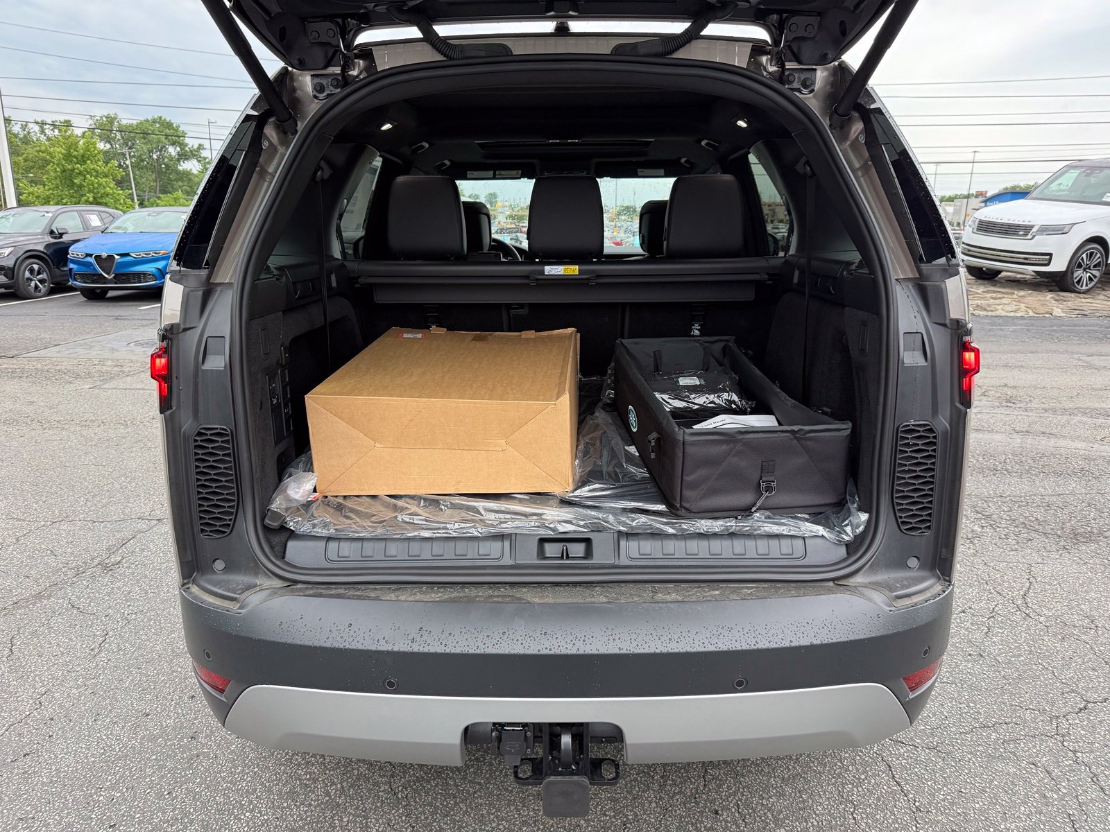 New 2026 Land Rover Discovery S AWD/4WD image 48