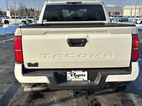 New 2025 Toyota Tacoma TRD Off-Road AWD/4WD image 34