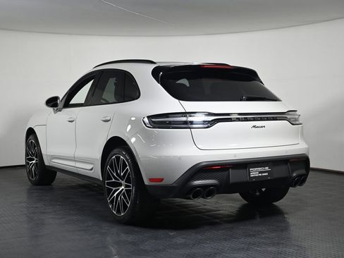 Certified 2023 Porsche Macan AWD/4WD image 3
