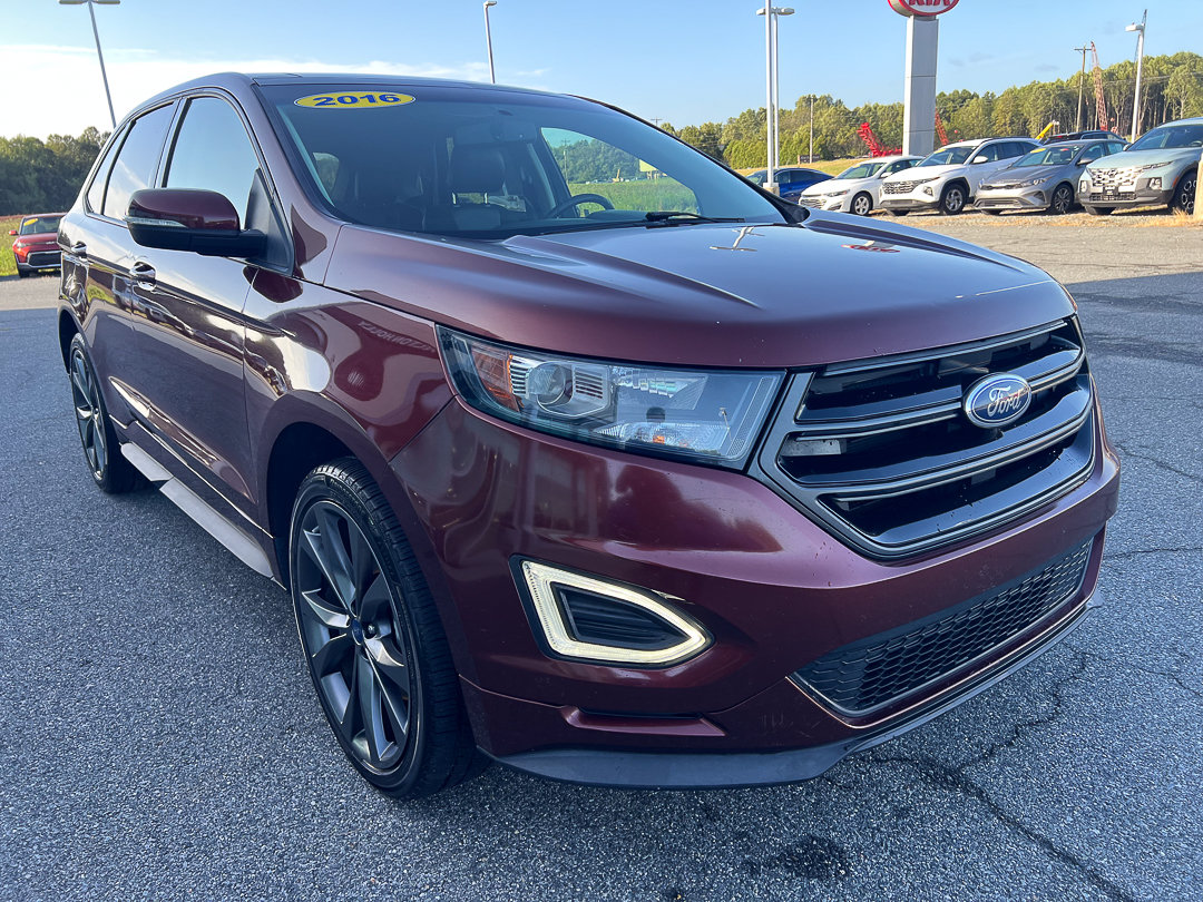 Used 2016 Ford Edge Sport w/ Cold Weather Package AWD/4WD image 14