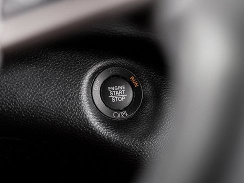 Used 2022 Jeep Cherokee Limited w/ Elite Package image 30