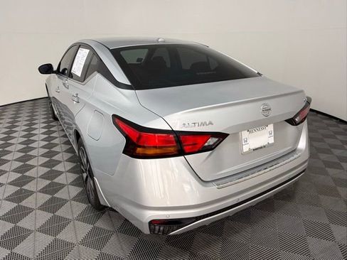 Used 2022 Nissan Altima 2.5 SV image 5