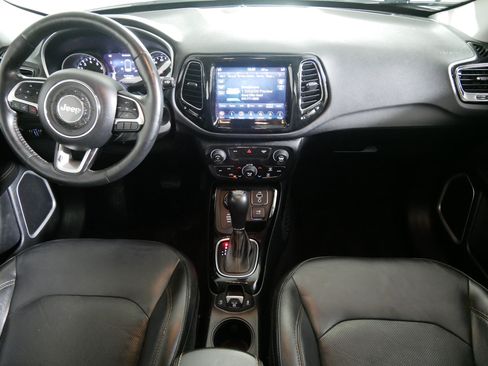 Used 2018 Jeep Compass Limited w/ Safe & Security Group AWD/4WD image 10
