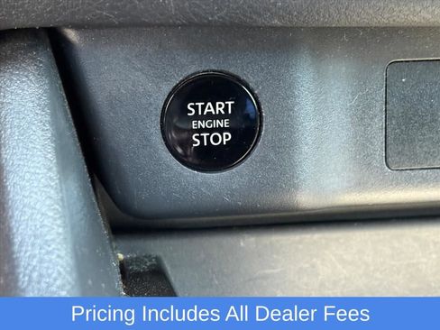 Used 2025 Nissan Rogue SV AWD/4WD image 14