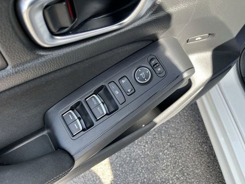 Used 2025 Honda Civic Sport image 17