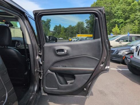 Used 2020 Jeep Compass Limited AWD/4WD image 17