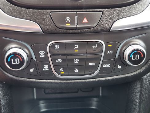 Used 2024 Chevrolet Equinox LT image 15