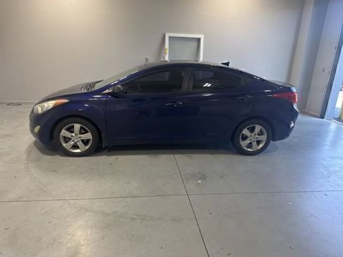 Used 2013 Hyundai Elantra GLS w/ Preferred Pkg FWD image 29