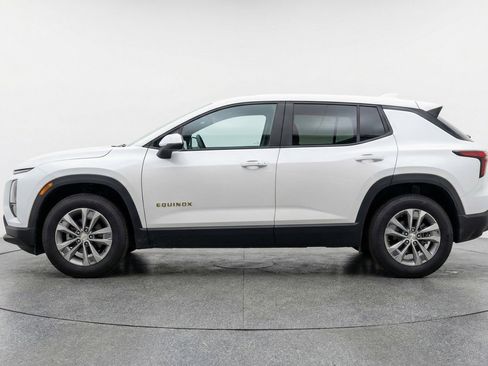 Used 2025 Chevrolet Equinox LT image 5