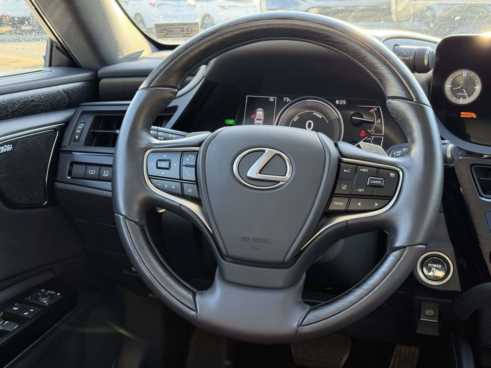 Used 2024 Lexus ES 300h Ultra Luxury w/ Accessory Package (Z2) FWD image 9