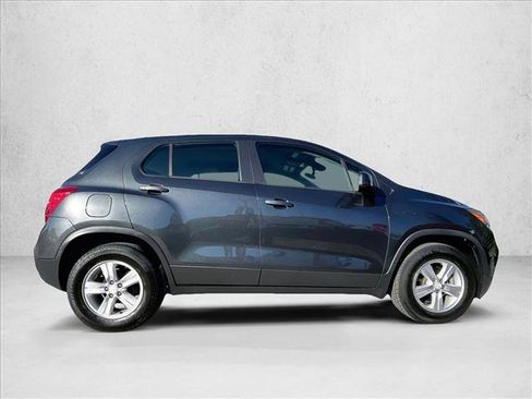 Used 2020 Chevrolet Trax LS image 5