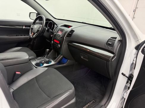 Used 2012 Kia Sorento EX AWD/4WD image 30