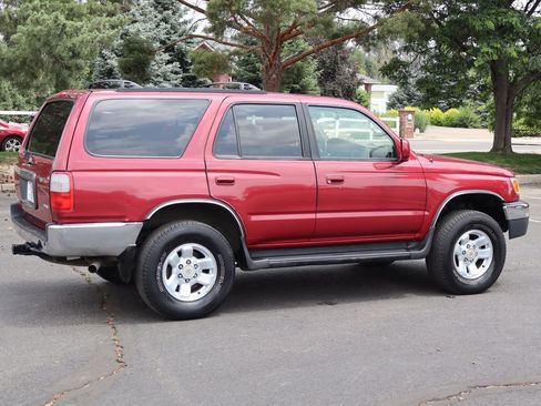 Used 1999 Toyota 4Runner SR5 AWD/4WD image 4