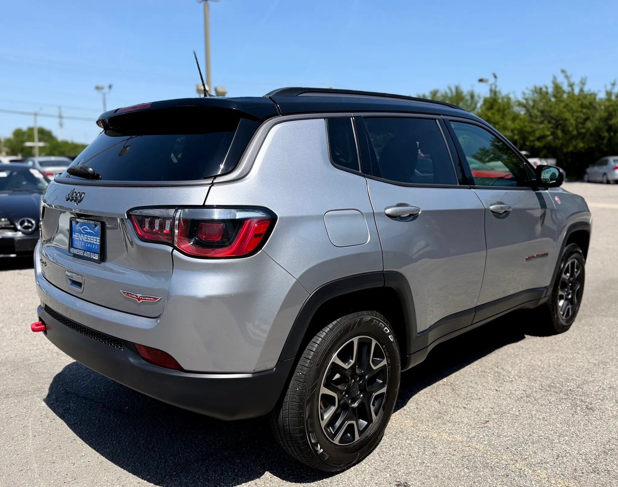 Used 2019 Jeep Compass Trailhawk w/ Cold Weather Group AWD/4WD image 31