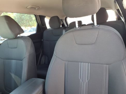 Used 2025 Hyundai Tucson SEL FWD image 14