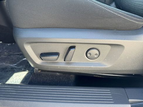 Used 2021 Nissan Rogue SV image 18