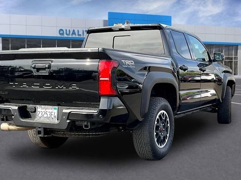 Used 2025 Toyota Tacoma TRD Off-Road w/ TRD Off Road Upgrade Package AWD/4WD image 7