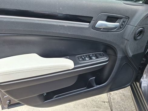 Used 2021 Chrysler 300 S w/ S Model Appearance Package image 32