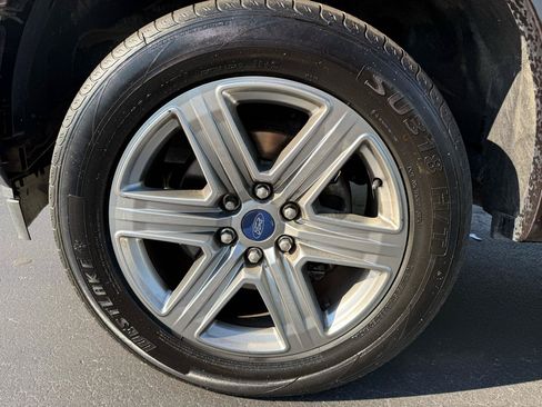 Used 2019 Ford F150 XLT w/ Equipment Group 302A Luxury AWD/4WD image 8