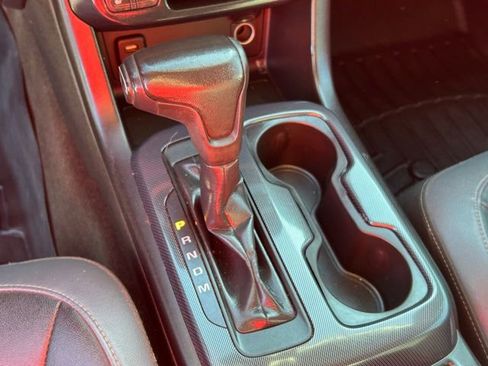 Used 2015 Chevrolet Colorado Z71 image 32