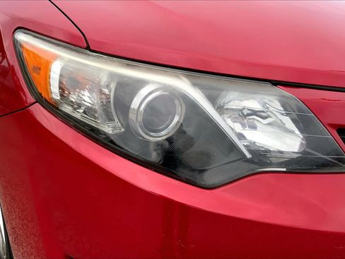 Used 2014 Toyota Camry SE w/ Moonroof Package FWD image 27