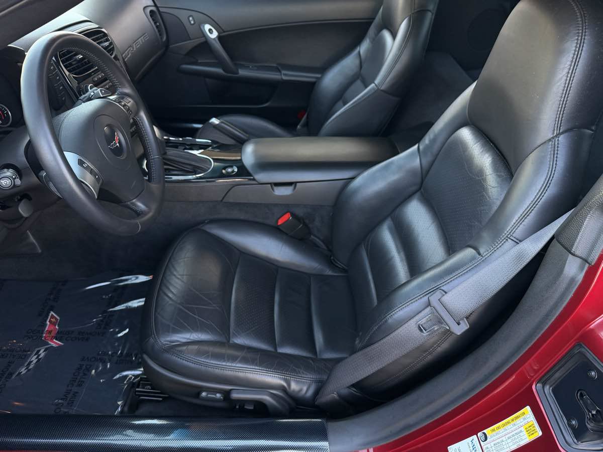 Used 2009 Chevrolet Corvette Coupe w/ Preferred Equipment Group RWD image 16