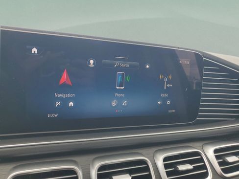 New 2026 Mercedes-Benz GLS 450 4MATIC image 31