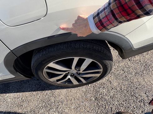 Used 2016 Honda Pilot Elite image 17