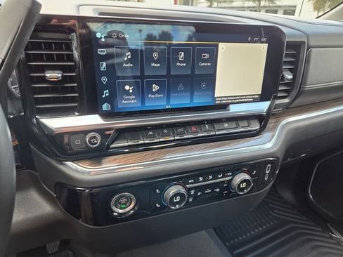 Used 2024 Chevrolet Silverado 1500 LT image 24