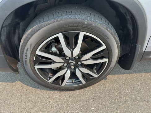Used 2022 Honda Pilot Elite image 9