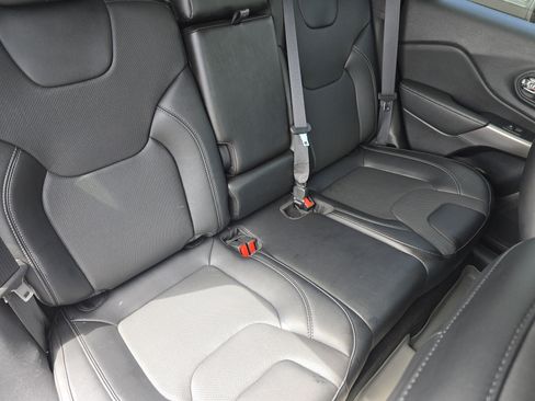 Used 2022 Jeep Cherokee Latitude Lux image 20