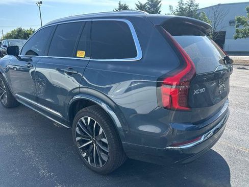 Used 2025 Volvo XC90 B5 Plus AWD/4WD image 4