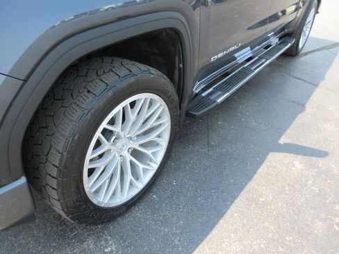Used 2021 GMC Sierra 1500 Denali AWD/4WD image 14