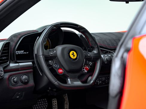 Used 2015 Ferrari 458 Speciale Coupe RWD image 43