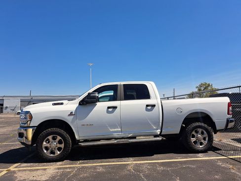 Used 2024 RAM 2500 Big Horn w/ Off Road Package image 3