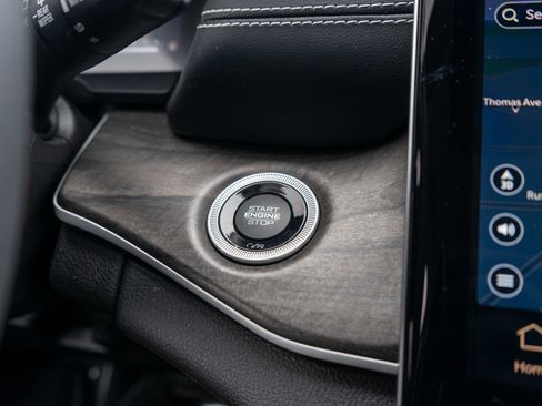 Used 2023 Jeep Grand Cherokee L Limited image 23