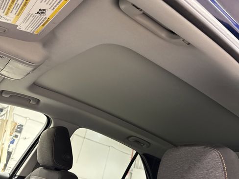 Used 2023 Chevrolet Equinox LT image 14