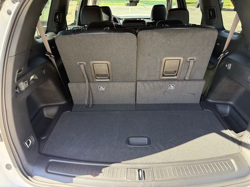 New 2025 Jeep Grand Cherokee L Limited w/ Trailer Tow Package image 25