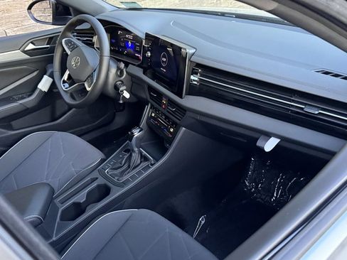 New 2025 Volkswagen Jetta Sport image 9