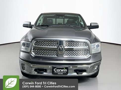 Used 2016 RAM 1500 Laramie w/ Convenience Group AWD/4WD image 4