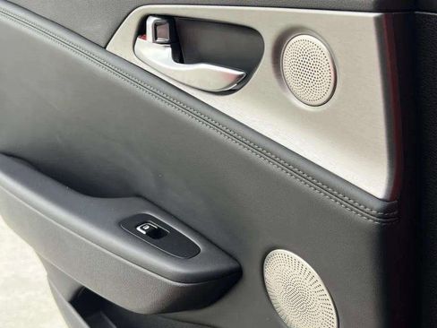 Used 2018 Kia Stinger GT2 image 38