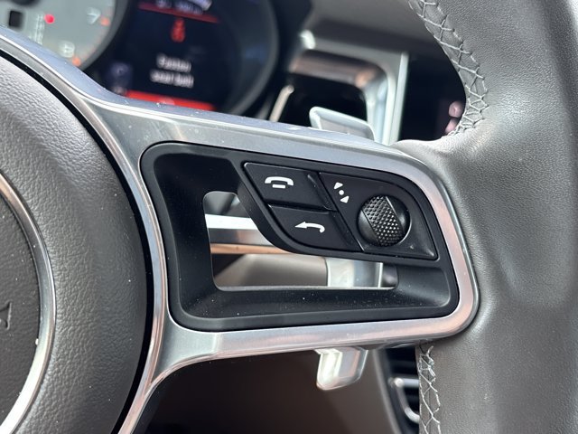 Used 2021 Porsche Macan S AWD/4WD image 31