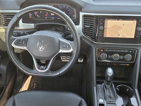 Used 2021 Volkswagen Atlas Cross Sport SEL R-Line w/ Cross Sport MDO Package image 25