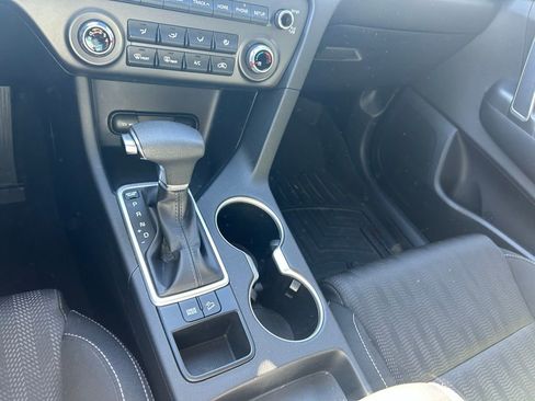 Used 2022 Kia Sportage LX image 45