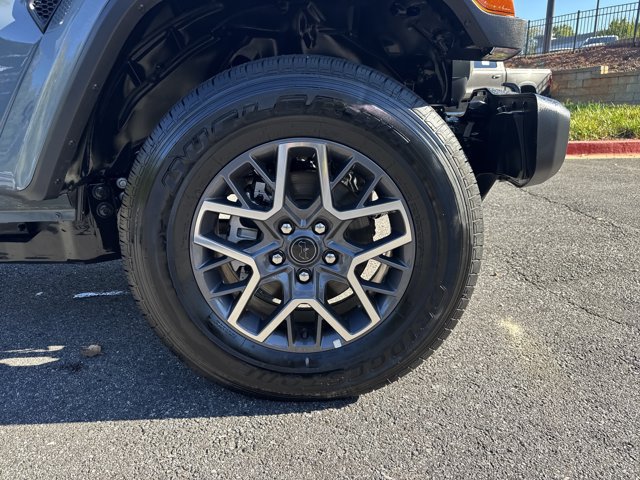 Certified 2026 Jeep Wrangler Unlimited Sahara AWD/4WD image 12