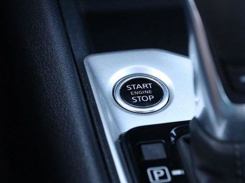 Used 2025 Nissan Altima 2.5 SV image 14