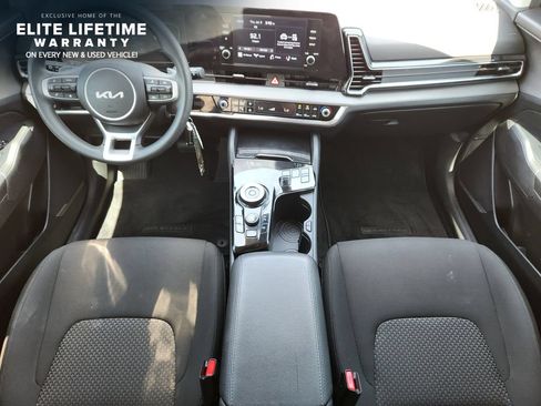 Used 2023 Kia Sportage LX FWD image 25