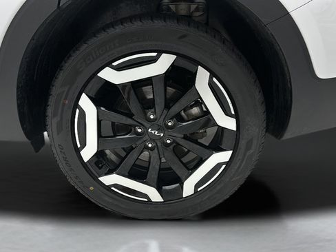 Used 2025 Kia Telluride S AWD/4WD image 8